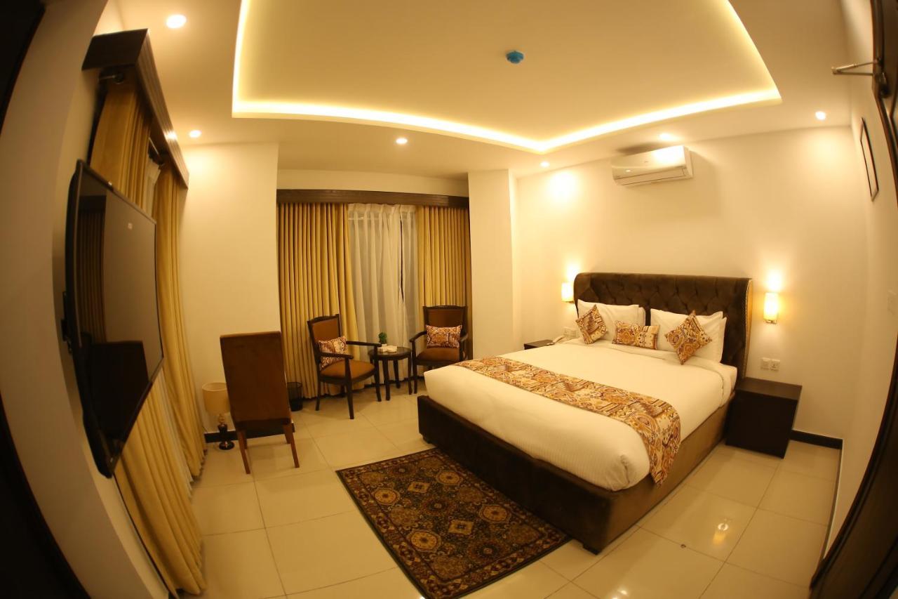 Grand Mongolia Hotel Rawalpindi Buitenkant foto