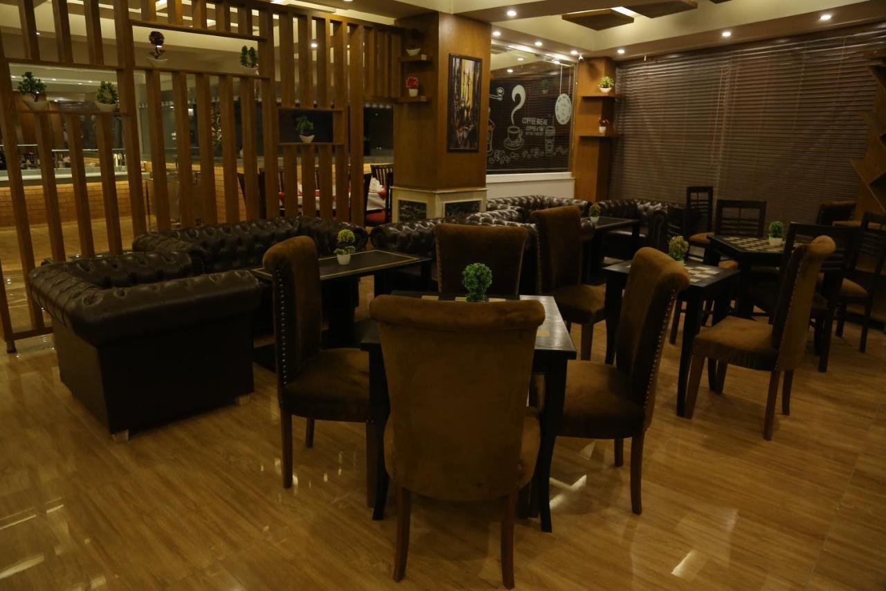 Grand Mongolia Hotel Rawalpindi Buitenkant foto